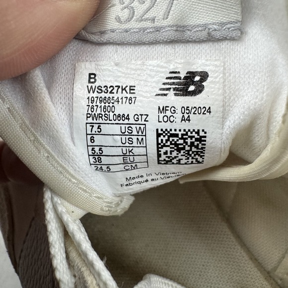 Womens New Balance 327 White Athletic Comfort Training Sneakers Shoes Size 7.5 M - Picture 8 of 8